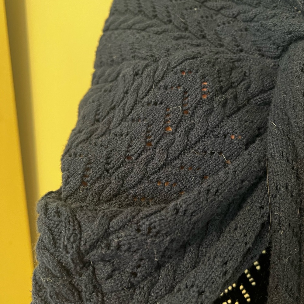 Francesca’s sweater - Picture 5 of 5